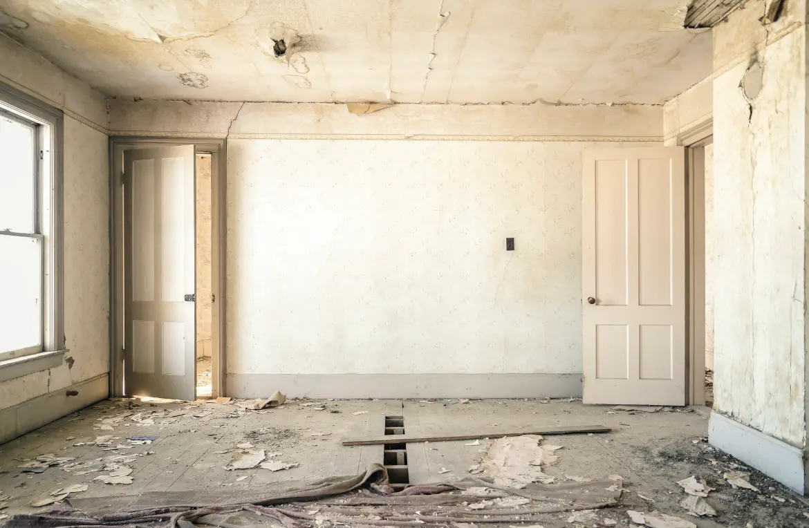 Waste disposal crew managing a cleanout project in Empire